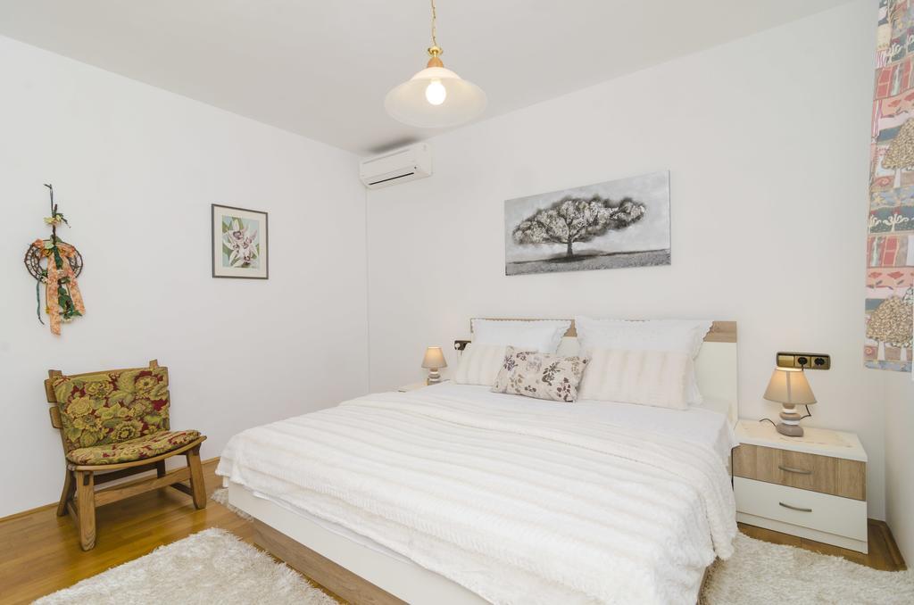 Apartment Nadine Okuklje Kültér fotó